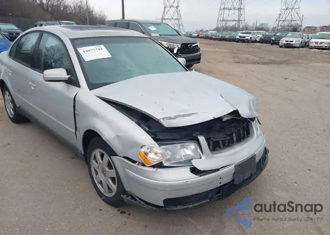 2001 Volkswagen Passat Gls V6 из США, поврежденный, VIN WVWAH63B91P014033